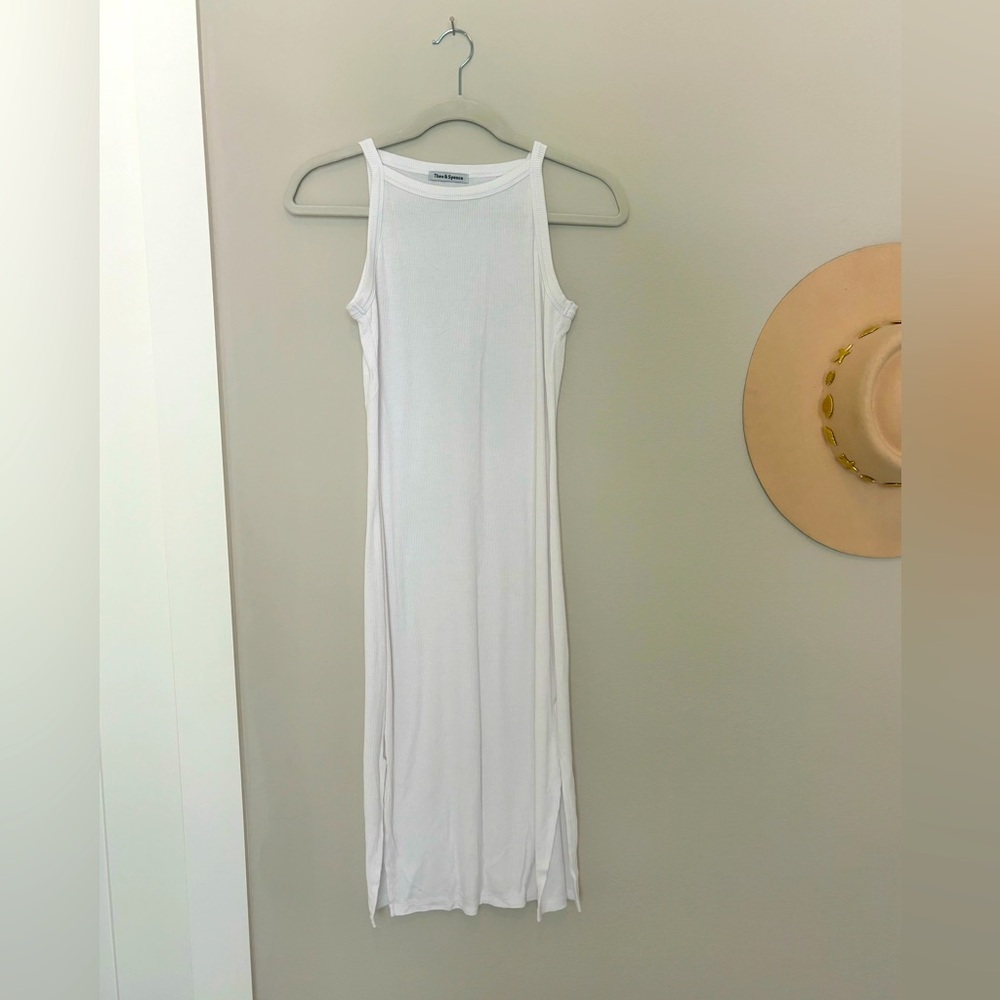 Ribbed midi fitted white dress